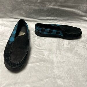 Mens globe Black blue plaid slip on loafer slippers size 10.5